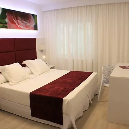 Hotel Gran Proa Playa Raxo