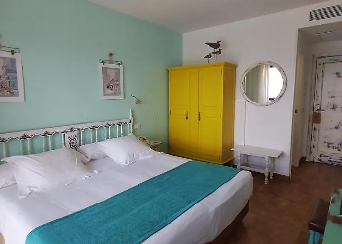 Slow Gran Proa Hotel